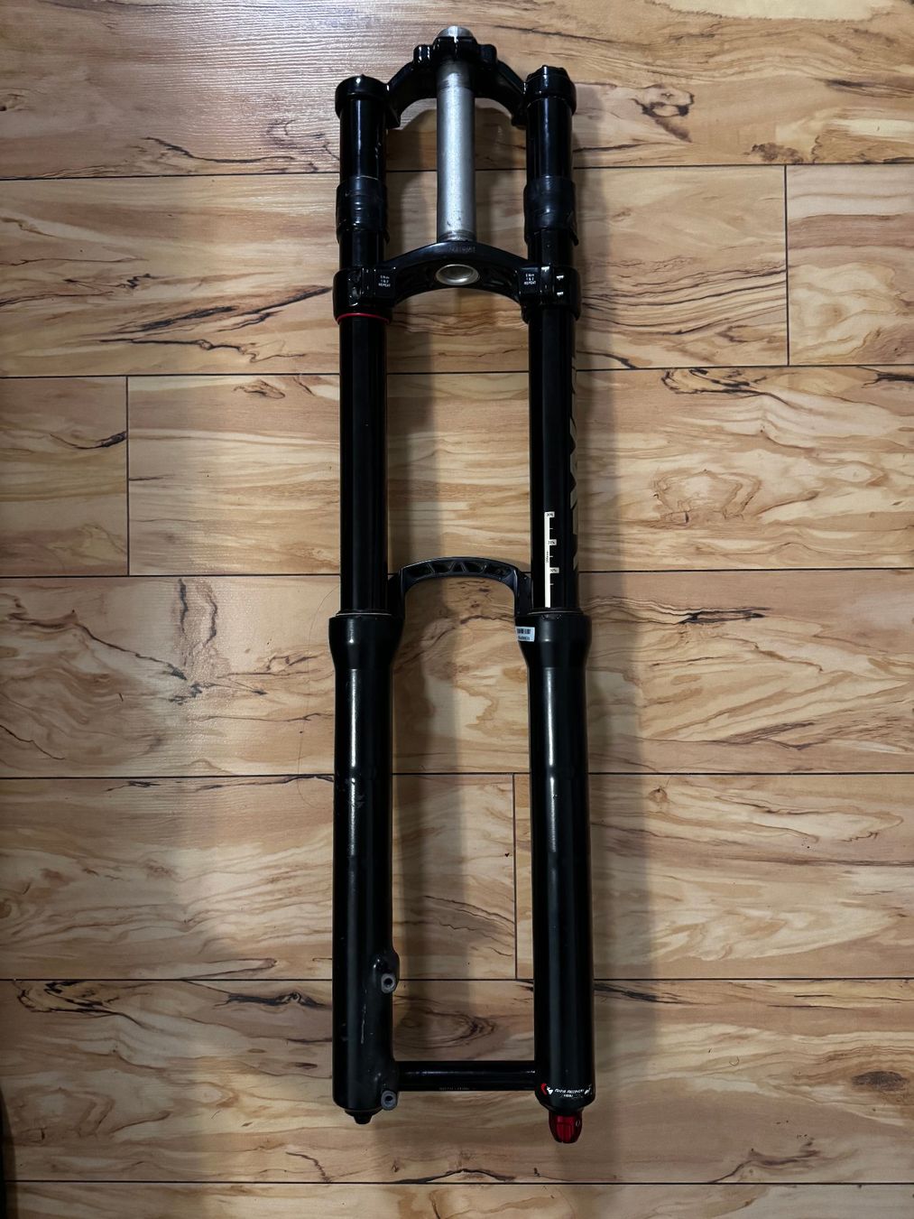 Rockshox Pezzi di ricambio: Federgabel Rock Shox Boxxer DH Schwarz – Usato da Aarau venduto da acgz 2