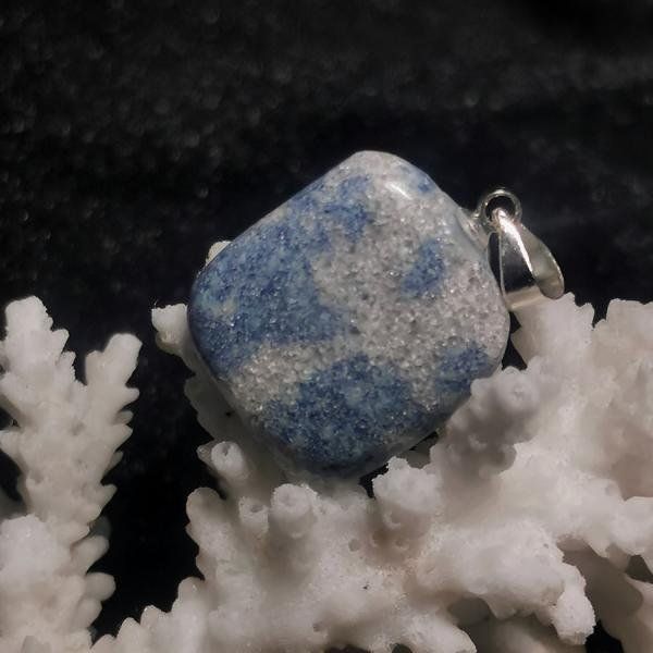 Ciondoli: K2 Jaspis mit Azurit Anhänger – Nuovo e nell'imballaggio originale da Walenstadt venduto da vkt_qc8d 1