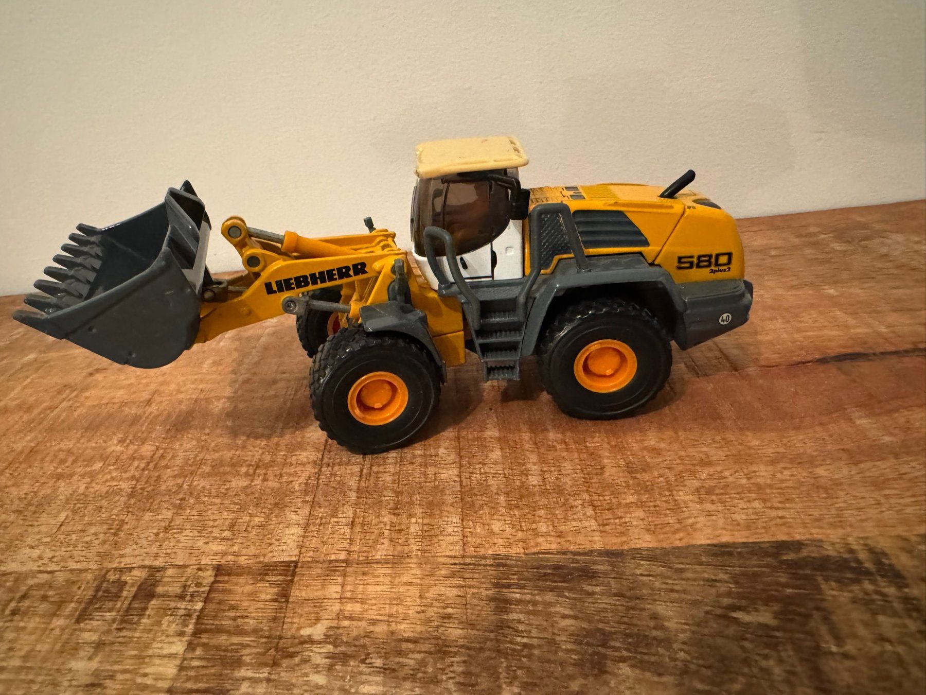 Siku Giocattoli: Siku Baumaschinen Set: Liebherr, Bagger, Walze, Sammlung – Usato da Uhwiesen venduto da mic_kd6g 7