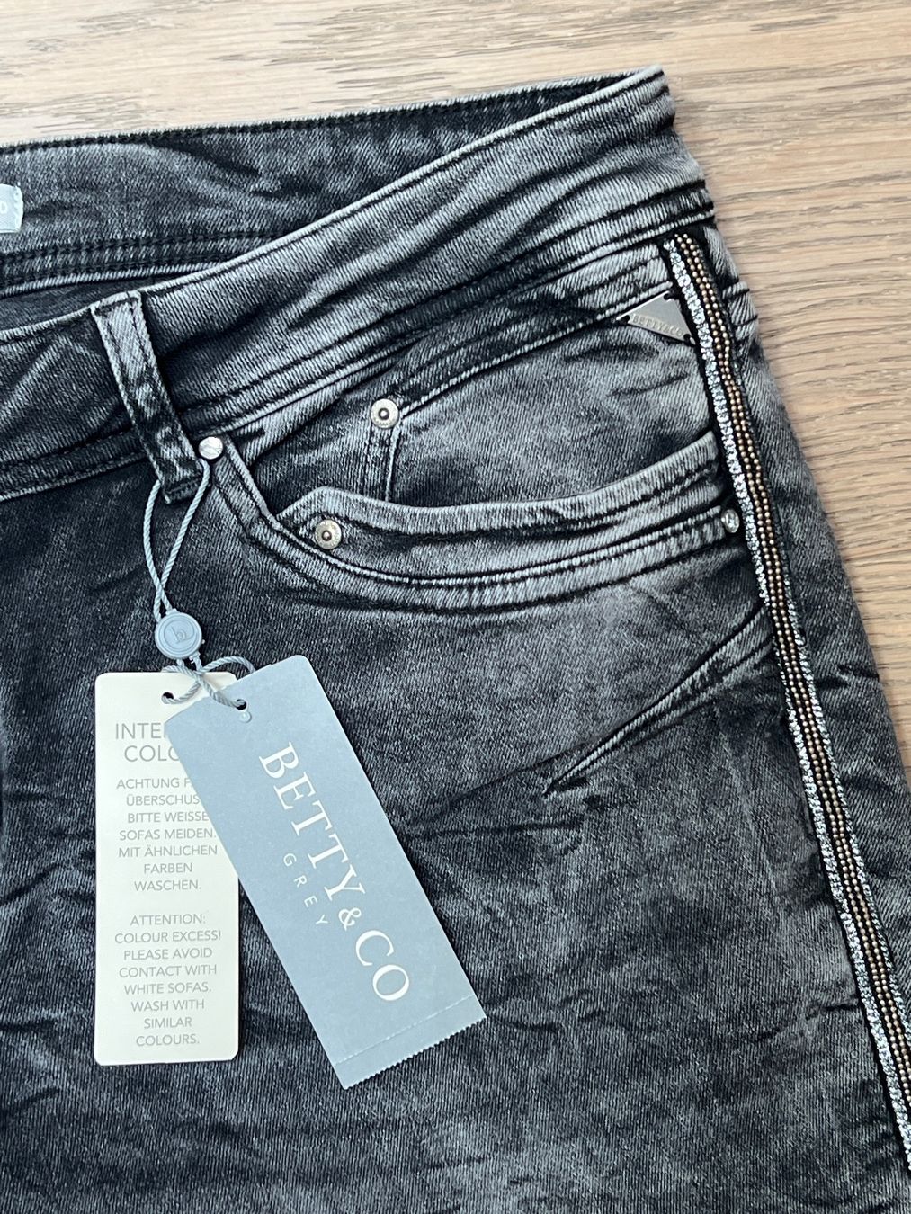 Jeans: Jeans Betty & Co Gr.40 - Neu – Nuovo e nell'imballaggio originale da Visp venduto da bluenero 3