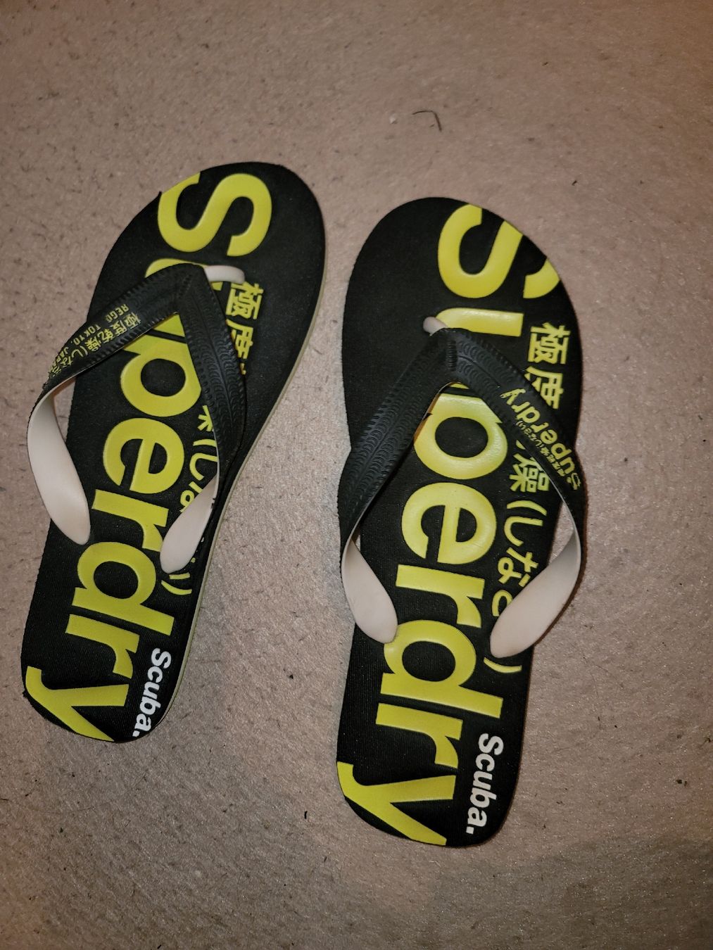 Superdry Scarpe da uomo: Superdry Badelatschen, flip-flops for men,code core superdry – Usato da Zollikerberg venduto da Nice_Name