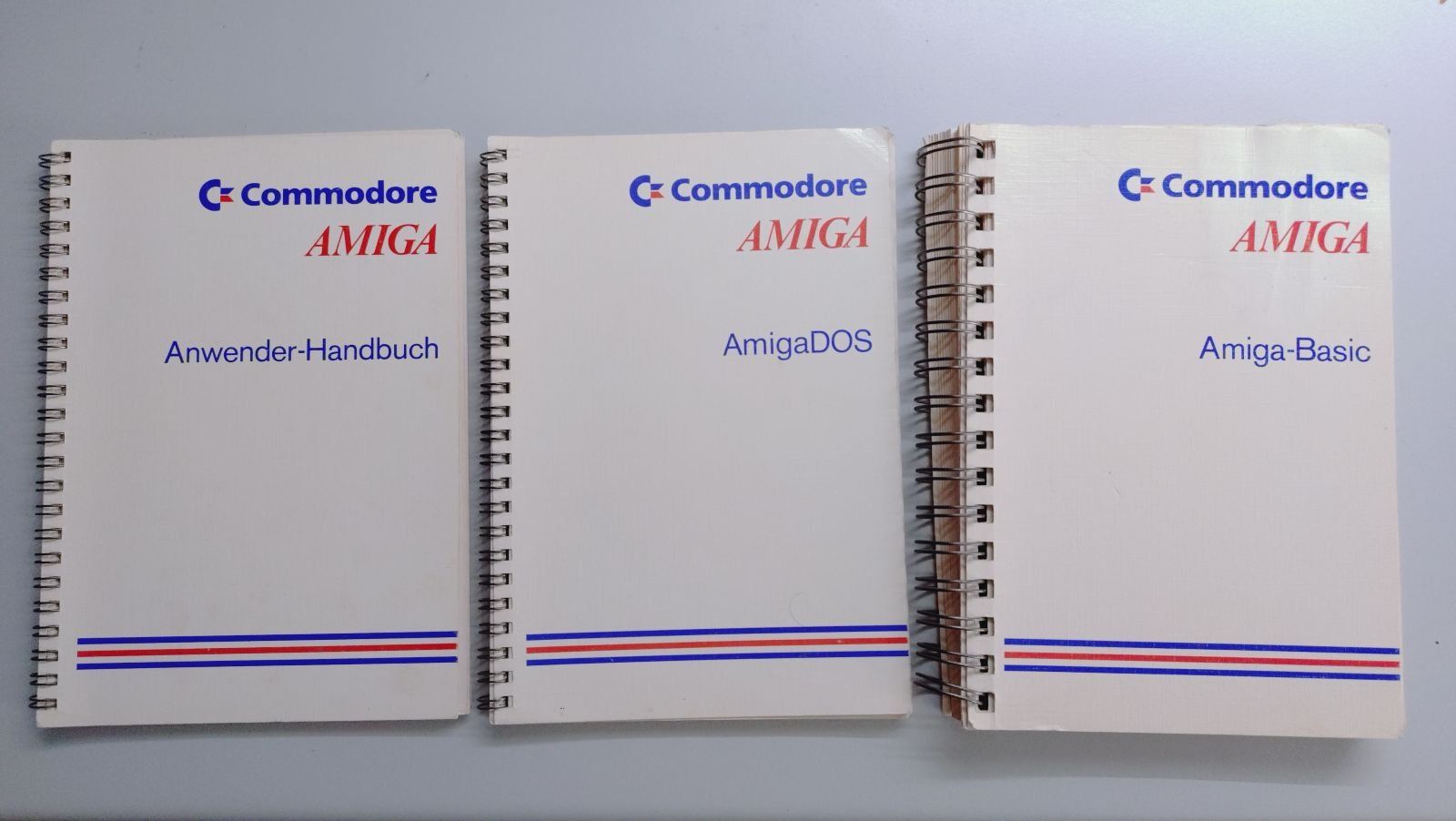 Commodore PCs: Commodore Amiga Handbücher – Gebraucht aus Grüningen von Stargazer
