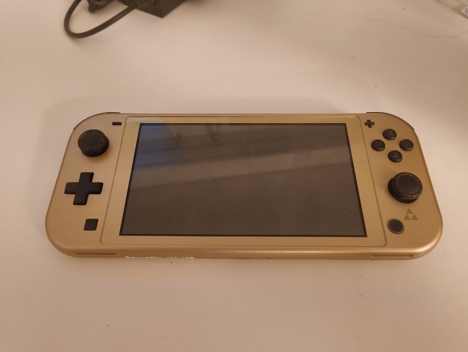 Nintendo Console: Nintendo Switch Lite hyrule edition – Usato da Zürich venduto da yar_yx65
