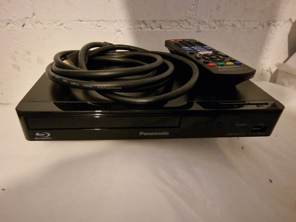 Panasonic Bluray Disc DMPBPT167 inkl. Fernbedienung Kaufen auf Ricardo
