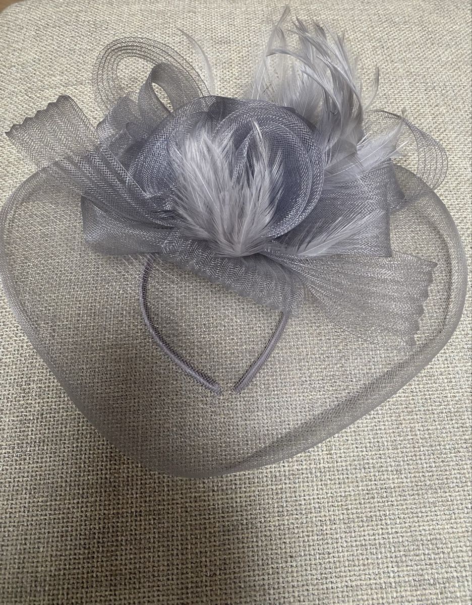 Accessori per capelli: Hütchen/Kopfschmuck – Usato da Winterthur venduto da Jacca