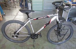Arrow Mohawk Cross Country Mountainbike mit Federgabel