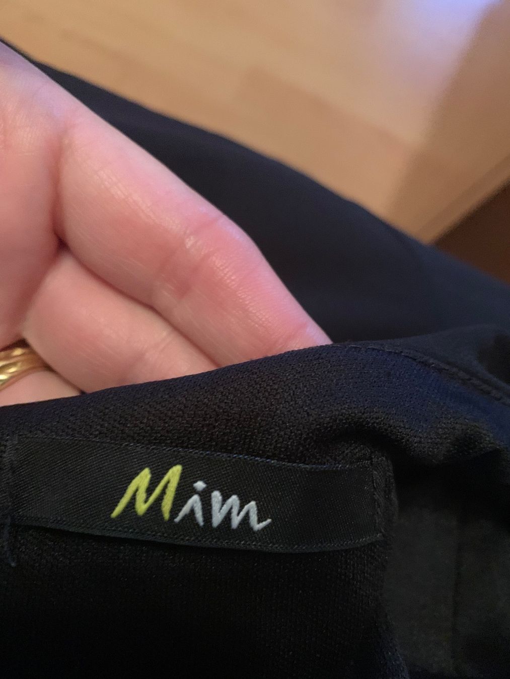 Kleider: Jolie robe noire Mim t. 40 – Gebraucht aus MEYRIN von Gwendo10 2