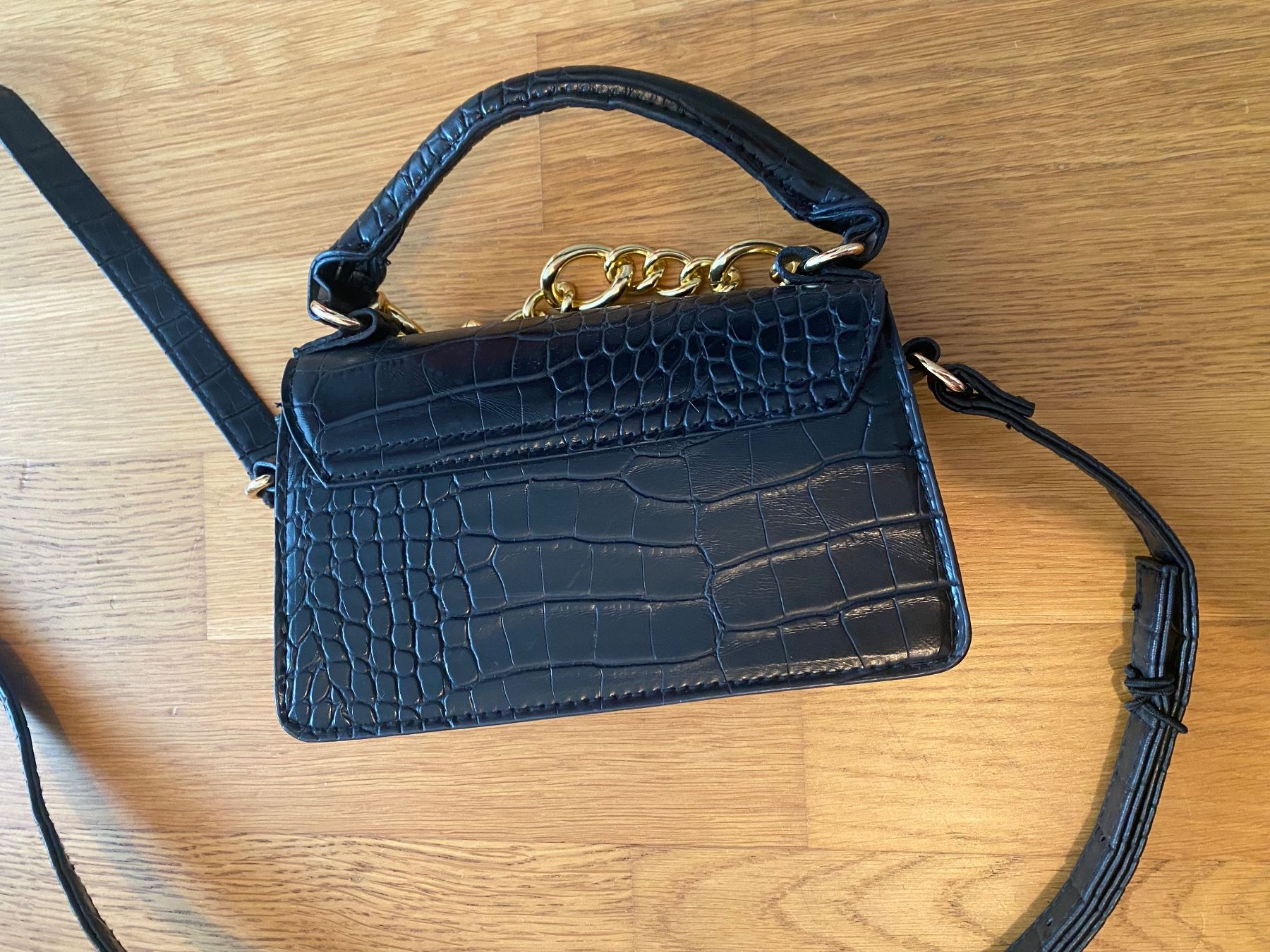 Primark Borse da donna: kleine Handtasche schwarz – Nuovo (secondo la descrizione) da Riedholz venduto da lenibeni03 2