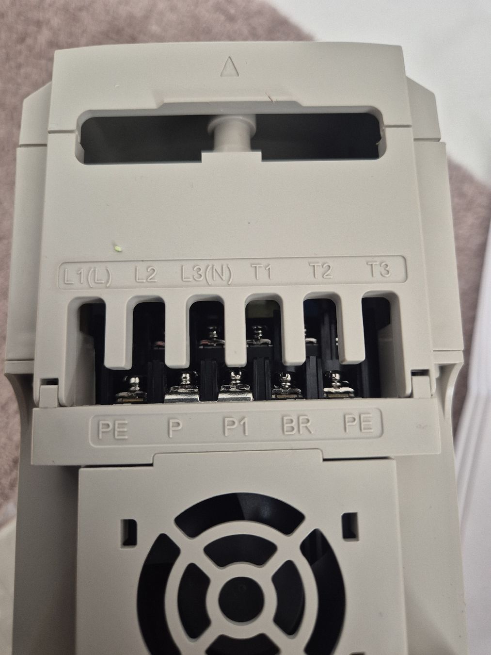 Inverter: Frequenzumrichter / Frequenzumformer MICROSYN-CV7 – Nuovo e nell'imballaggio originale da Breitenbach venduto da einsundzwei12 2