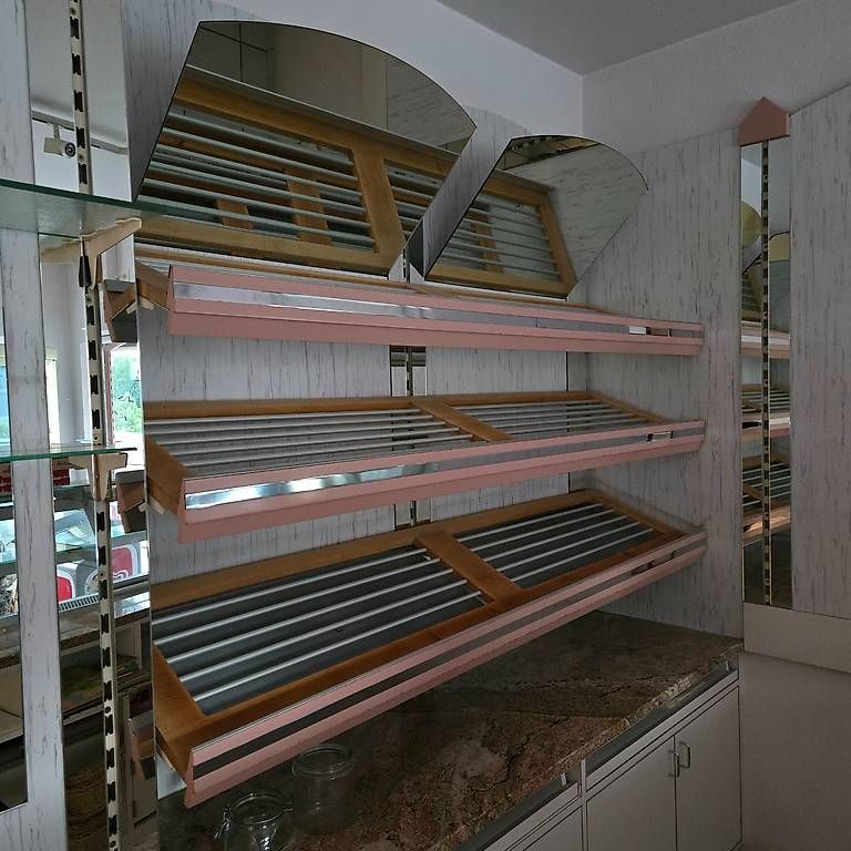 Scaffali: Brotregal I Brotgestell Backwarenregal – Usato da Wolhusen venduto da Gastrorampe 1