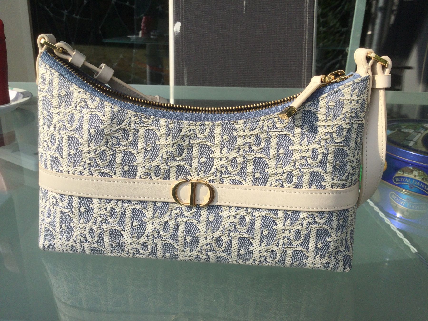 Taschen: CD Handtaschen – Gebraucht aus Rothenthurm von Ang..