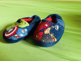 Avengers Hausschuhe Kinder Junge Winter Pantoffel Gr. 26