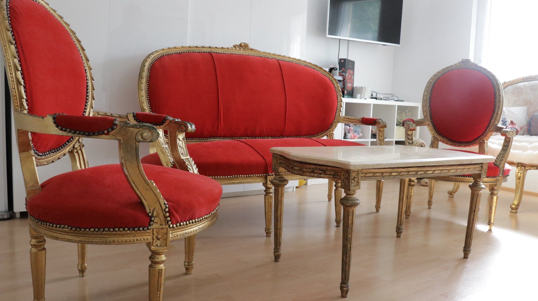 Set di tavolo e panche: Stühle und Sofa ,TISCH.LOUIS XVI – Usato da ZEININGEN venduto da NEW70 3