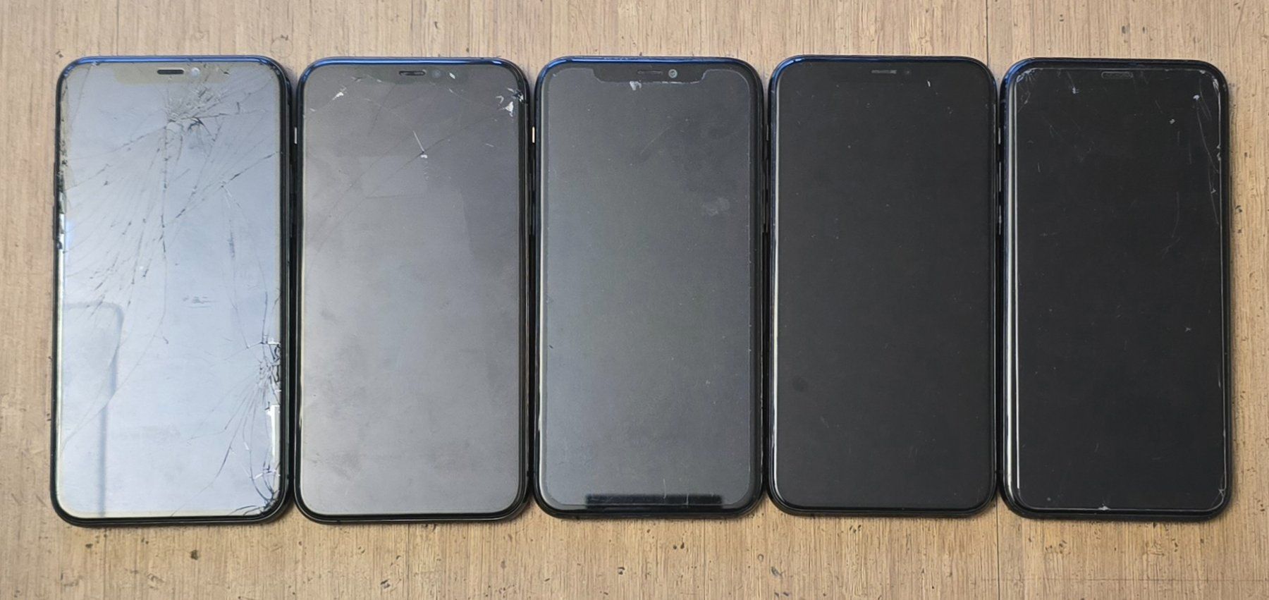 Apple Telefoni cellulari / Smartphones: 5x iPhone 11 pro – Usato da Thalwil venduto da Kja69