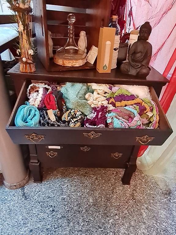Commodes: Englische Kommode – D'occasion à Kriens par LotusOase 2