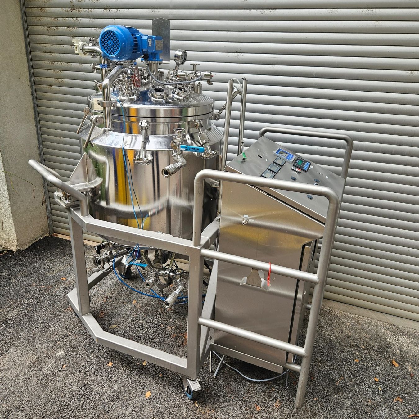 Accessori da laboratorio: AERNI Retentatbehälter WKL-686 cm-dsp – Usato da Niederdorf venduto da LeptonAG_Labor