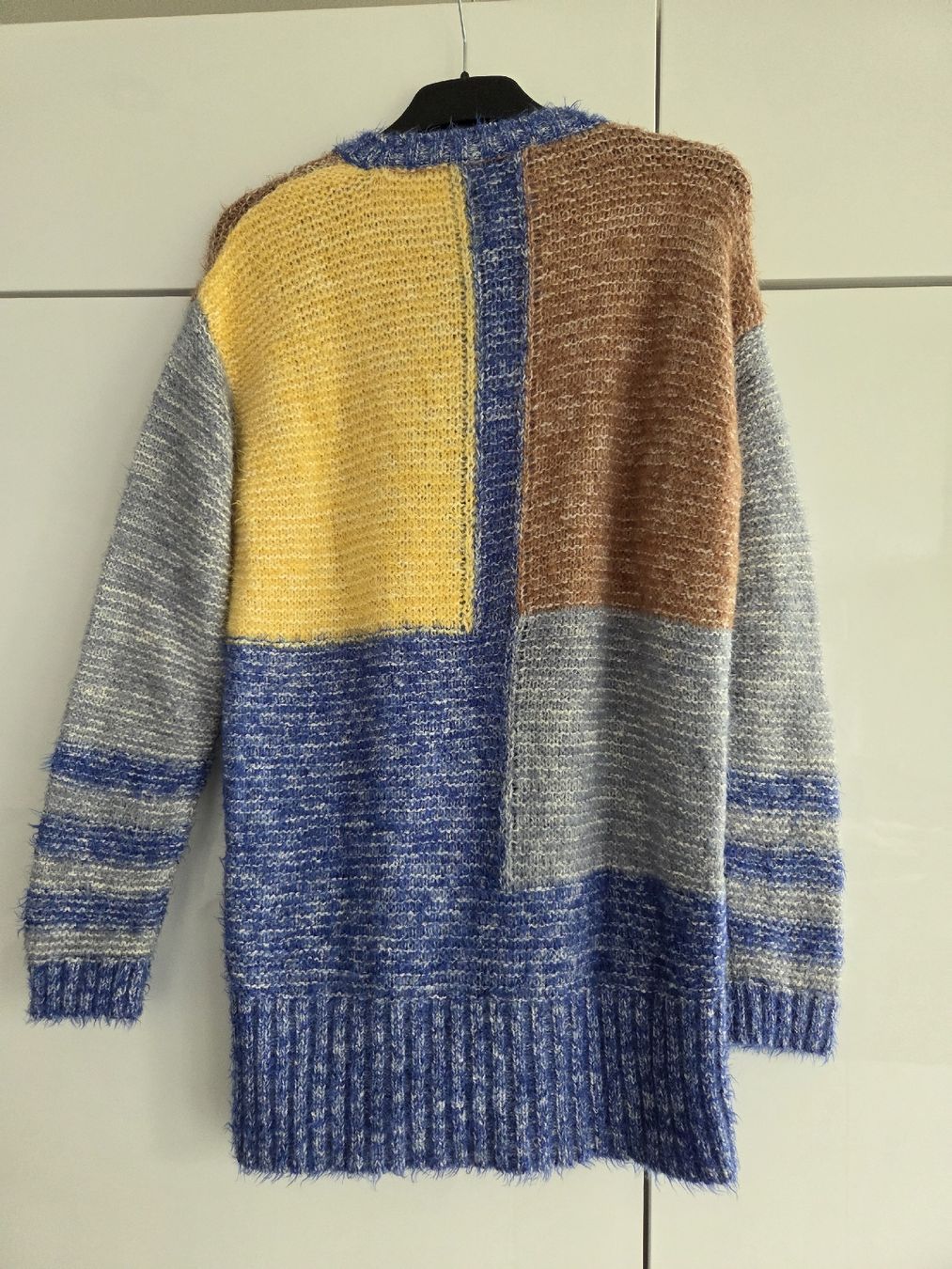 Pullover & Sweatshirts: Bunter Strickpullover lang – Gebraucht aus Rüfenacht BE von Biancaro 2