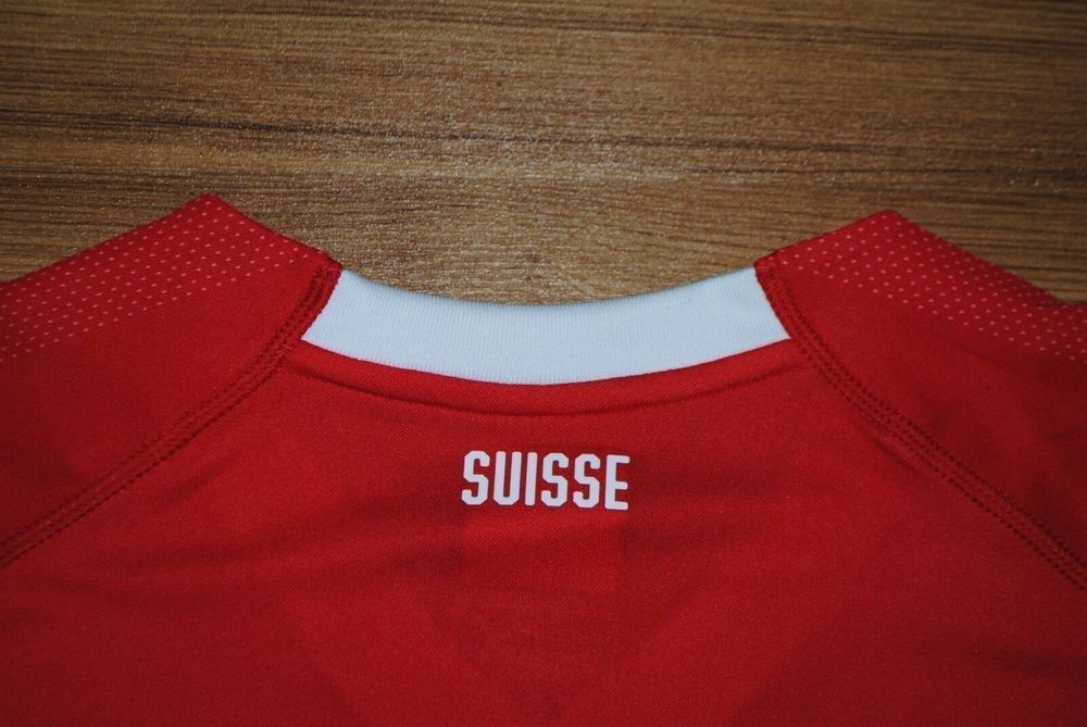 Schweizer Nati Maillots de corps & Pantalons: ORIGINAL SCHWEIZ NATI TRIKOT 2018/20 PUMA XL – Neuf (Voir description) à Zürich par TRIKOTKAISER 4