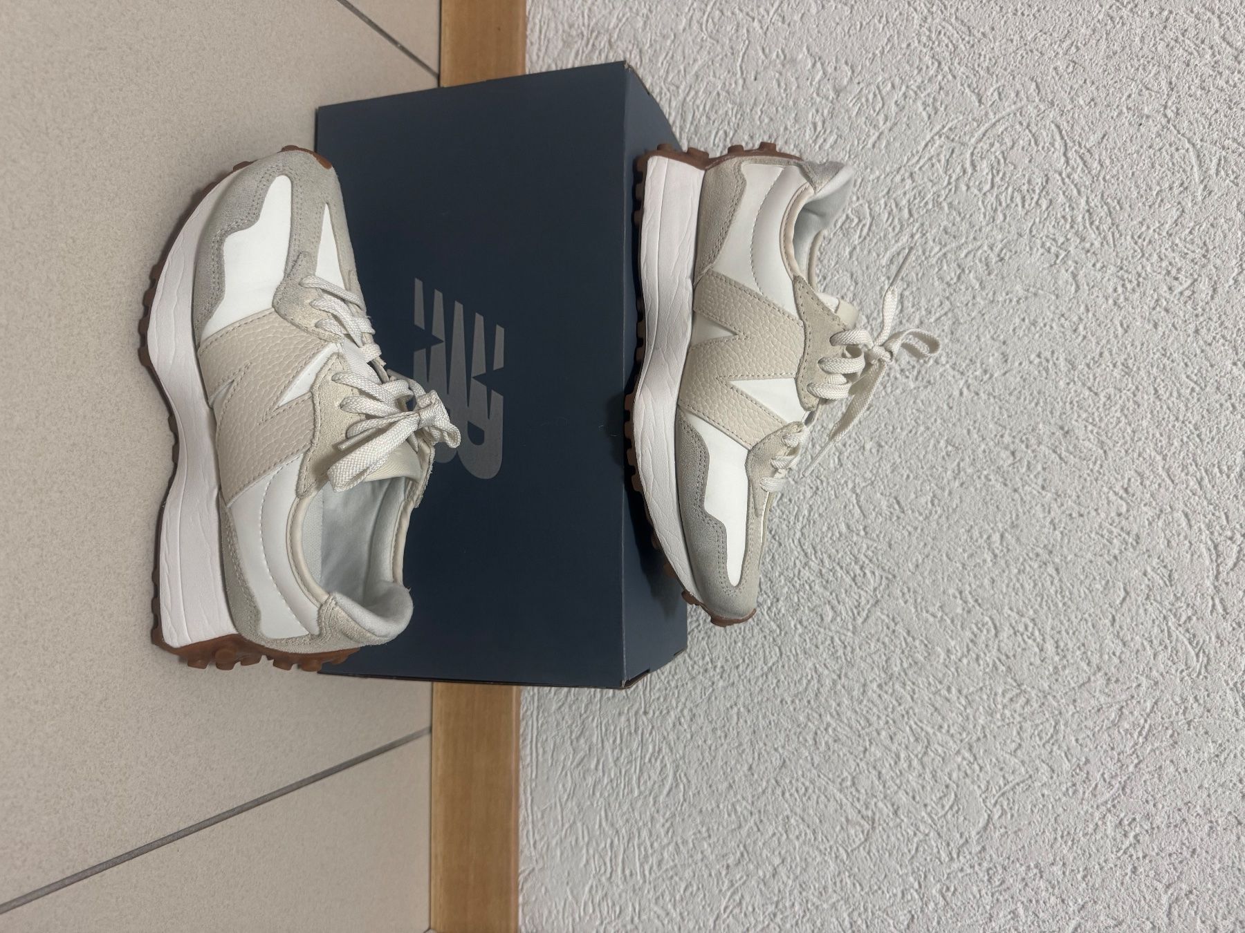 New Balance Damenschuhe: Basket – Gebraucht aus Nyon von gen_729p