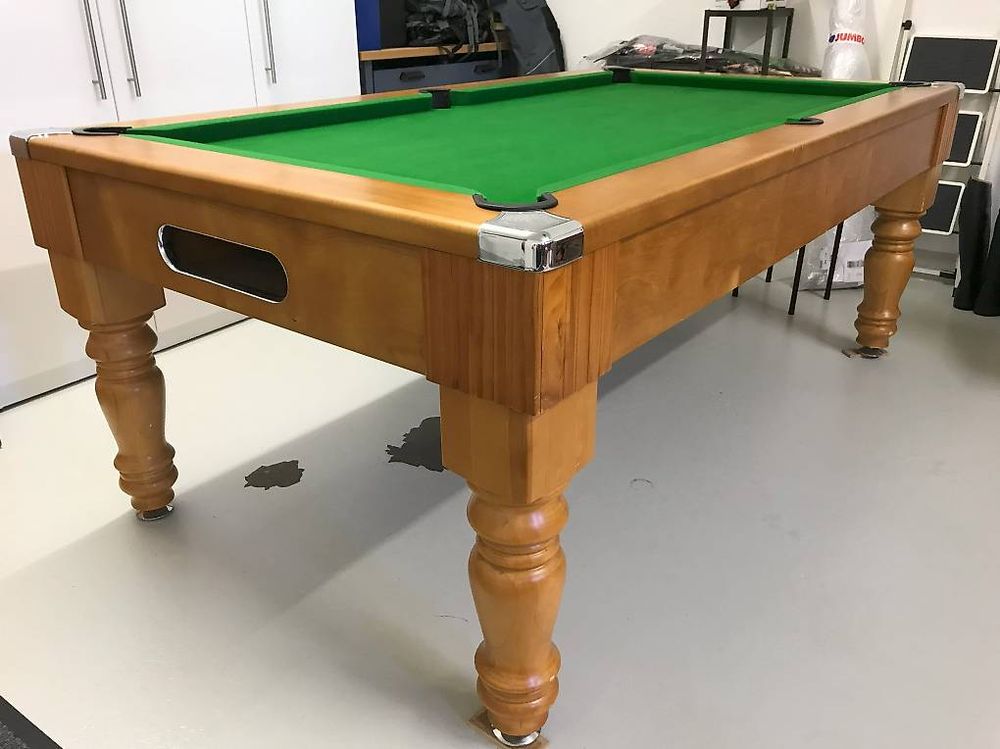 Riley 7ft Semi Pro Billardtisch | Mit Pool Ball Set | 25mm Spielfläche & K66 Banden