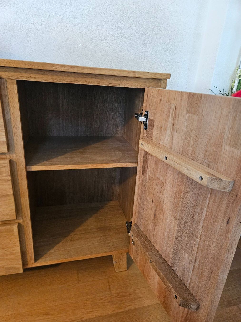 Kommoden: Schöne Eichenkommode mit viel Stauraum, 140 cm breit – Gebraucht aus Thalwil von lyulat 4