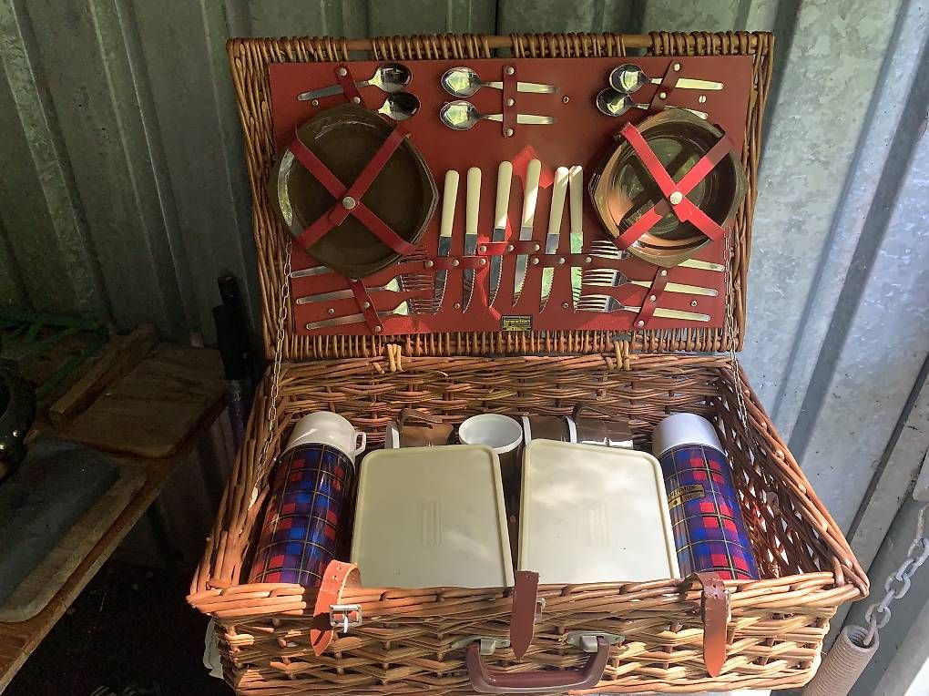 Autres articles pour la maison: Picknickkorb – D'occasion à Wald ZH par Coralmar 2