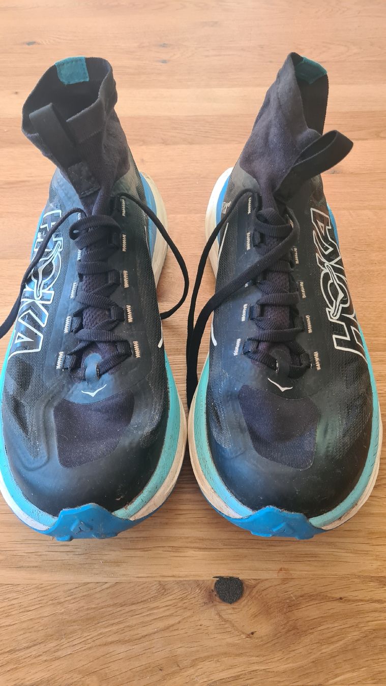 Hoka One One Scarpe da uomo: Hoka Tecton X3, taille 44 – Nuovo (secondo la descrizione) da Corbeyrier venduto da hel_t5mq 2