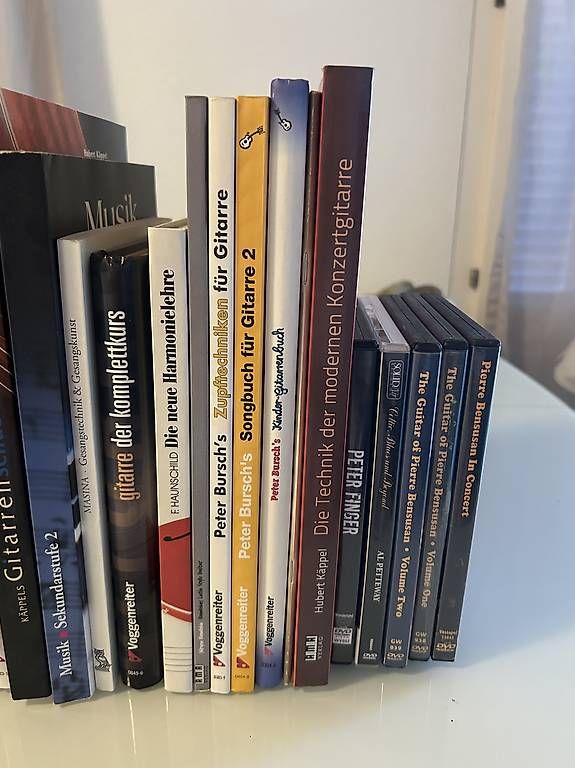 Bücher: Gitarrenlernbücher und DVDs – Gebraucht aus Müllheim Dorf von castor29 2