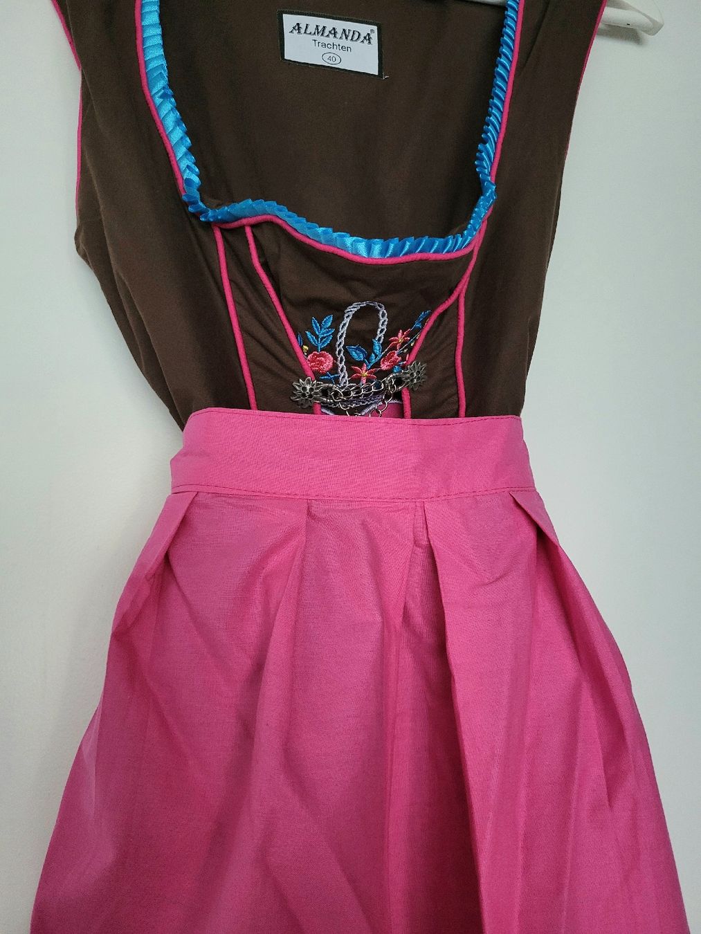 Vestiti: WIE NEU: Dirndl - Gr. 40 – Nuovo (secondo la descrizione) da Ittigen venduto da Lorena_G 2