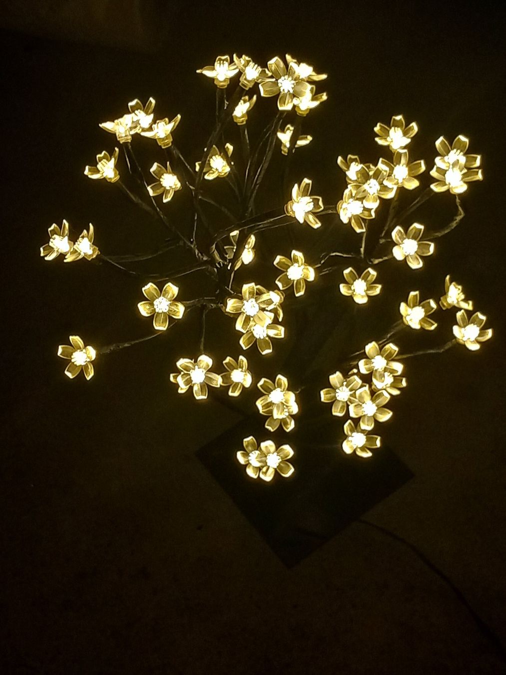 Toutes les décorations: Leutendes LED Blumenbäumchen – D'occasion à Lindau par san_kg2j