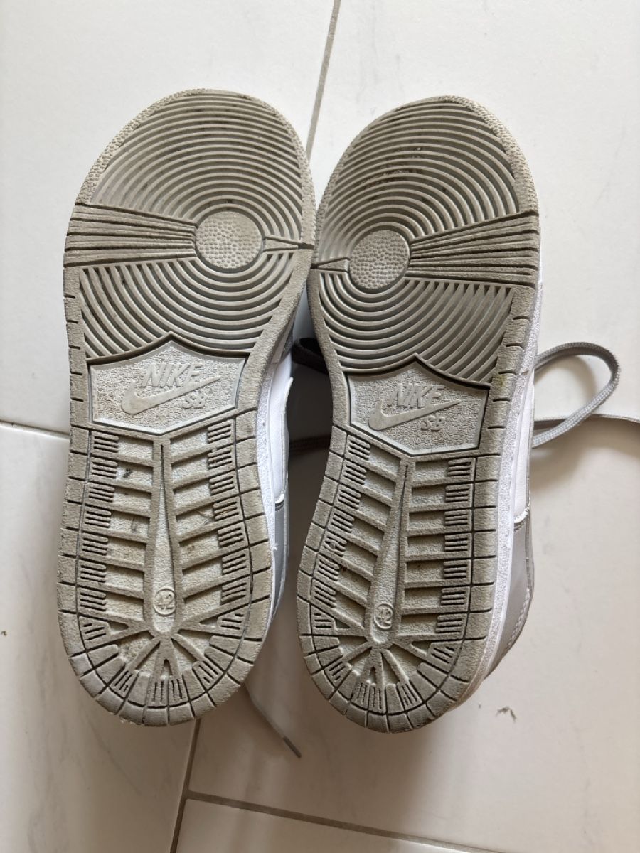 Nike Herrenschuhe: Nike Schuhe – Neu (gemäss Beschreibung) aus Zollikerberg von xoeneli 4