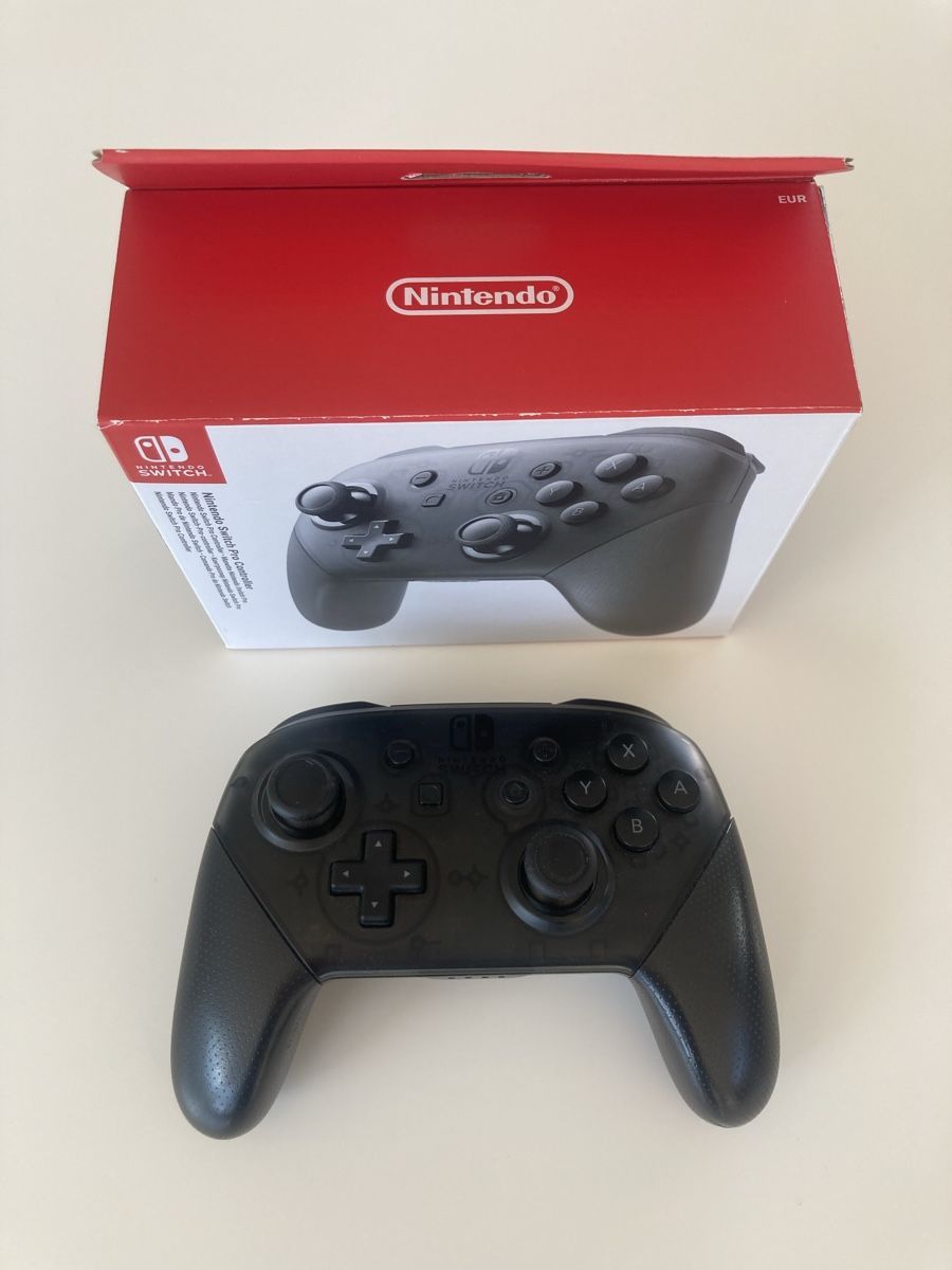 Nintendo Controller: Nintendo Switch Pro Controller schwarz mit OVP – Usato da Mörschwil venduto da Appenzell2 1