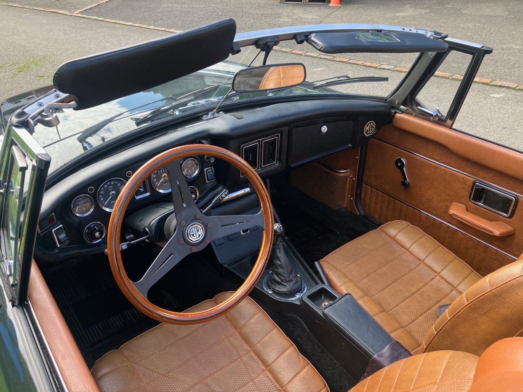 MG Automobili: MG MGB – Usato da Hunzenschwil venduto da Kuck2 5