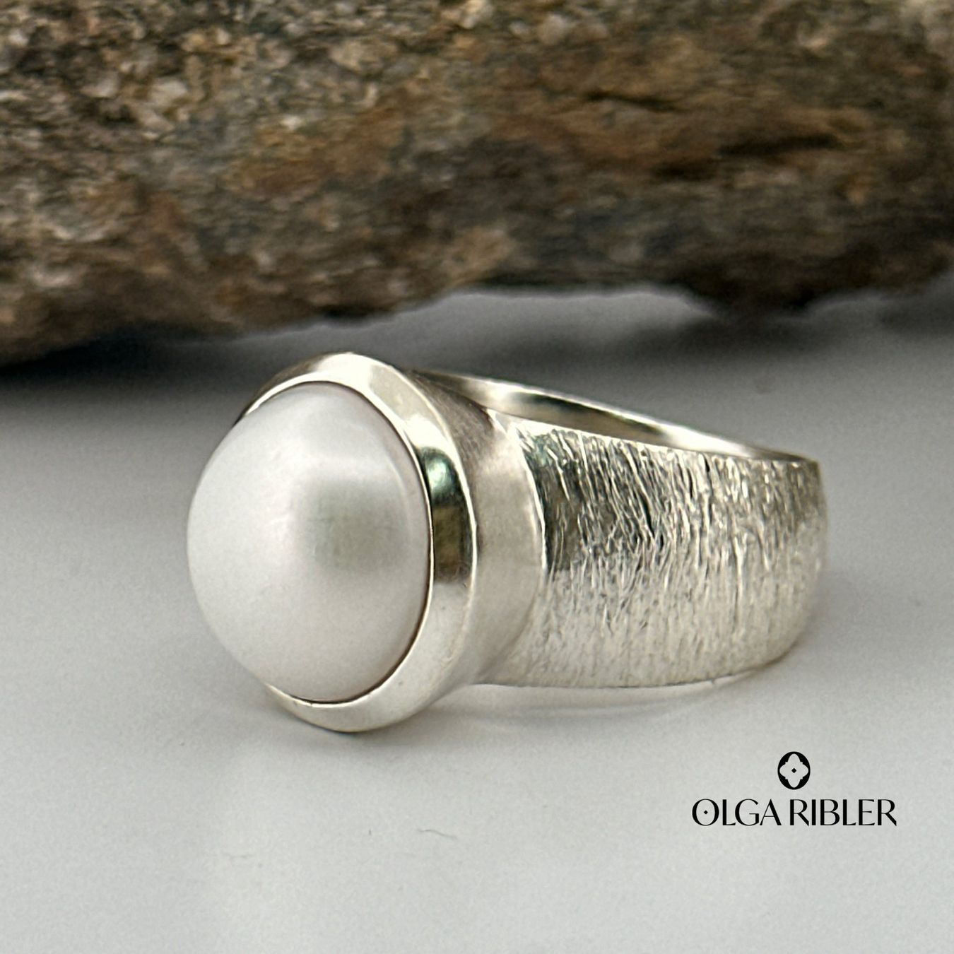 Olga Ribler Anelli: Silber Ring 925 mit Perle Grösse 59 – Nuovo (secondo la descrizione) da Luzern venduto da Schmuckoutlet 1