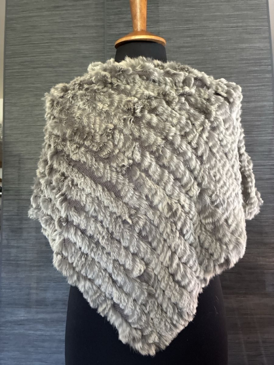 Altro in Moda donna: Poncho  – Nuovo (secondo la descrizione) da Genève venduto da tur_t6pz