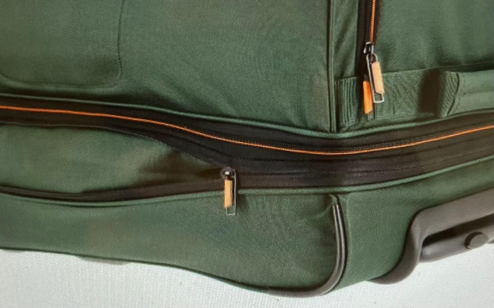 Sacs: Travelite Basic 70cm Reisetasche L 2 Rollen – Neuf (Voir description) à Zollikerberg par RuLCS50 4