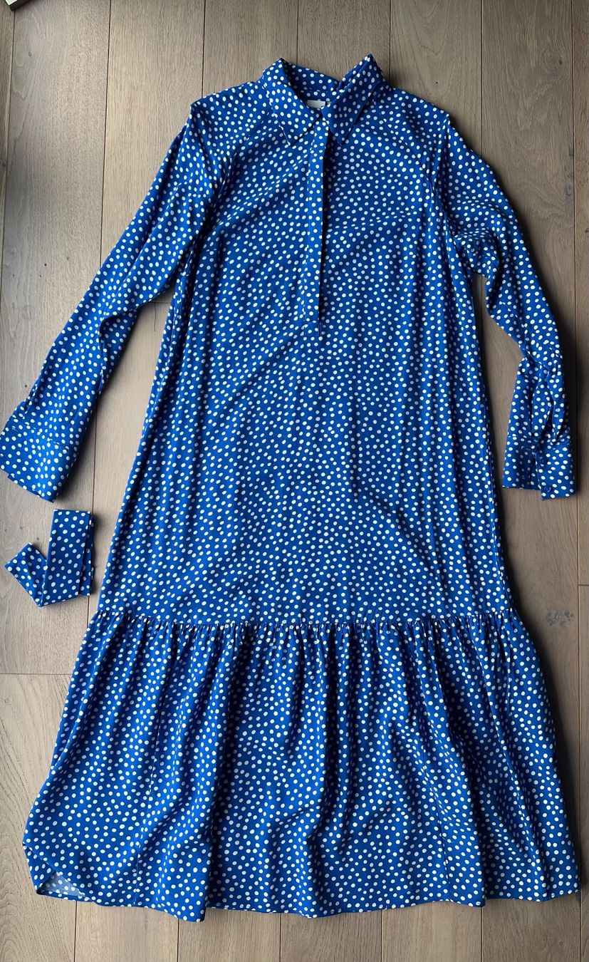 H&M Kleider: H&M blue polka dot dress, size M – Neu (gemäss Beschreibung) aus Zug von Nat.yushkevich