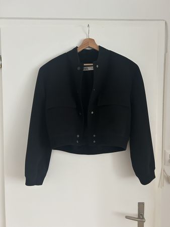 Zara Jacke schwarz kurz Grösse S guter Zustand