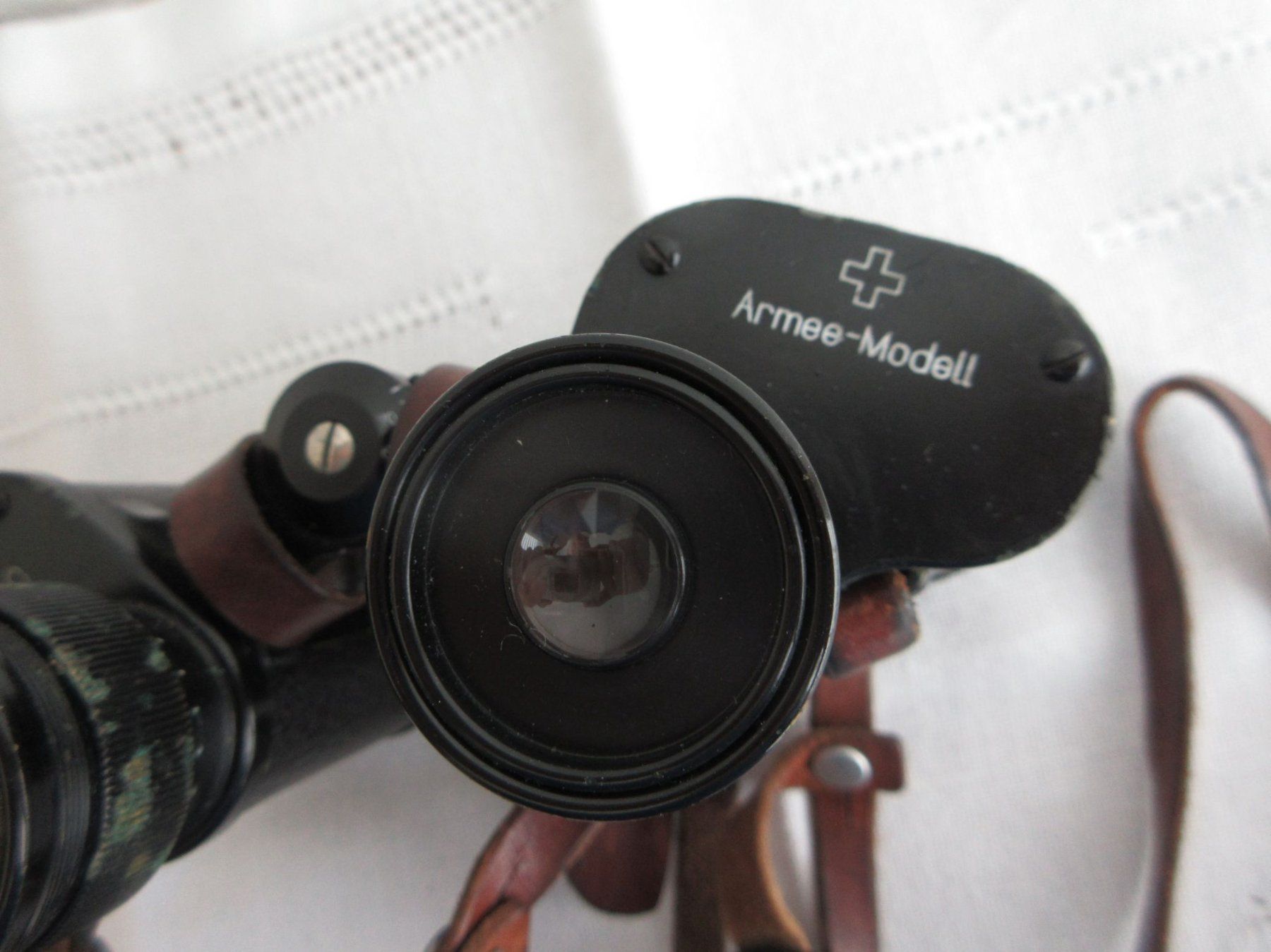 Schweizer Armee Binocoli: Feldstecher Kern 1946 Armee-Modell, 6x30 – Usato da Binningen venduto da mondoantico 2