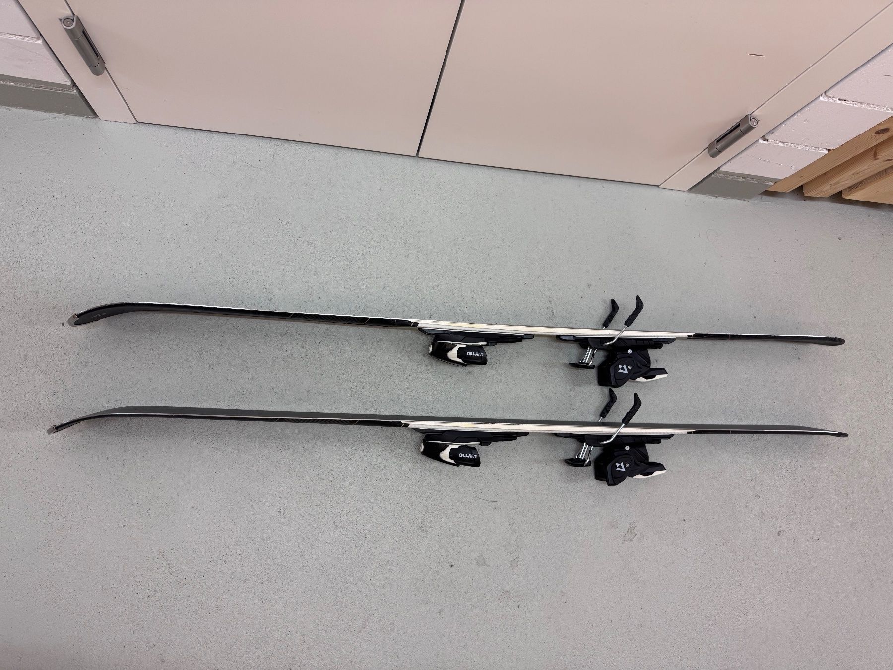 Salomon Skis: kl. Schuhe Grösse 25.5 – D'occasion à Meggen par mil_9p8n 6