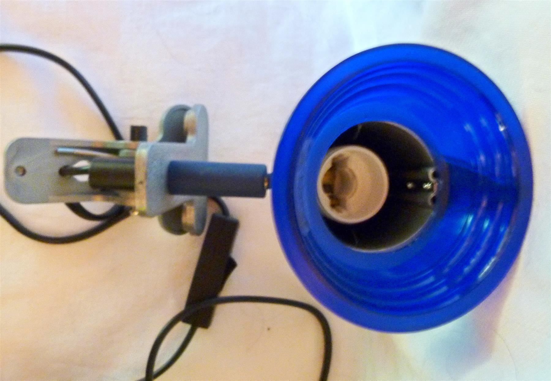 Lampade: Kleiner Klemmspot matt silber-blau % – Usato da Nunningen venduto da Ave51 1