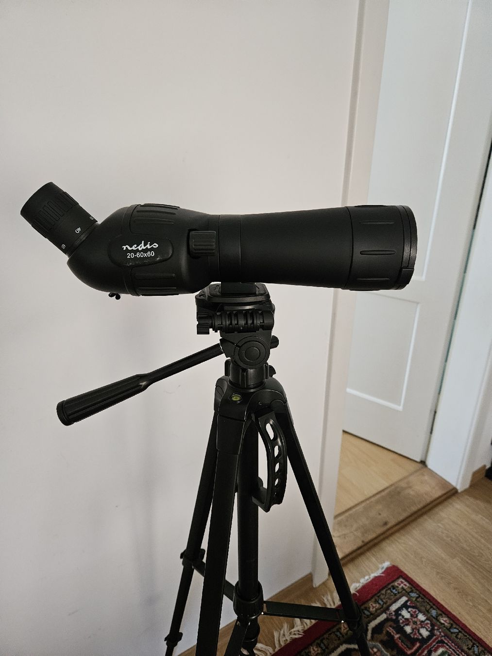 Telescopi: Nedis Spektiv 20-60x60 mit Stativ – Usato da Wädenswil venduto da Jsi.Z01 2