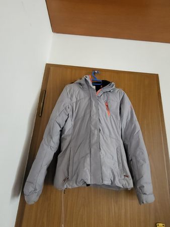 Doudoune de ski Roxy, taille S, gris clair, en parfait état!