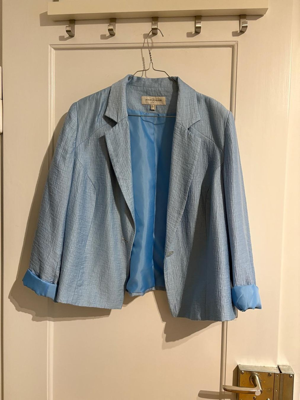 Giacche: Babyblauer /Hellblauer Blazer – Usato da Zürich venduto da mil_d5v9