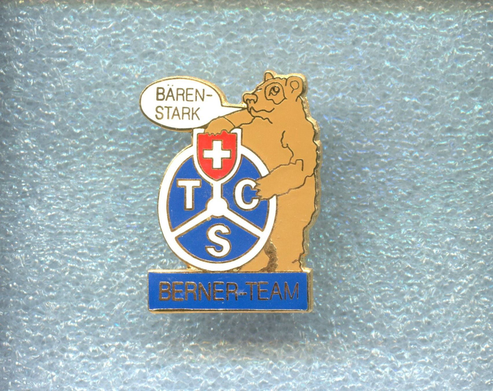TCS Plaketten & Abzeichen: TCS  TEAM BERN  Lim. 1063/1500 – Gebraucht aus Winterthur von Sammleroase