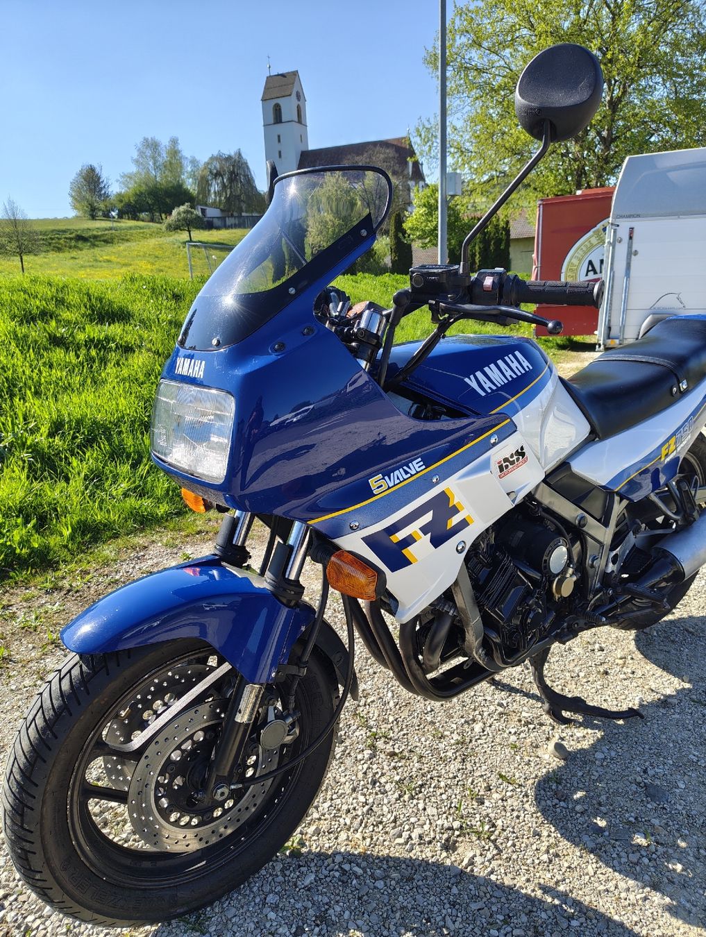 Yamaha Strada: Yamaha FZ 750 – Usato da Herznach venduto da missterwau 3