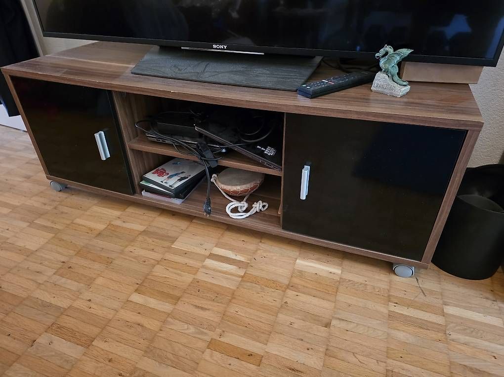 TV Möbel: TV-Möbel – Gebraucht aus Thun von rwa_xnk2