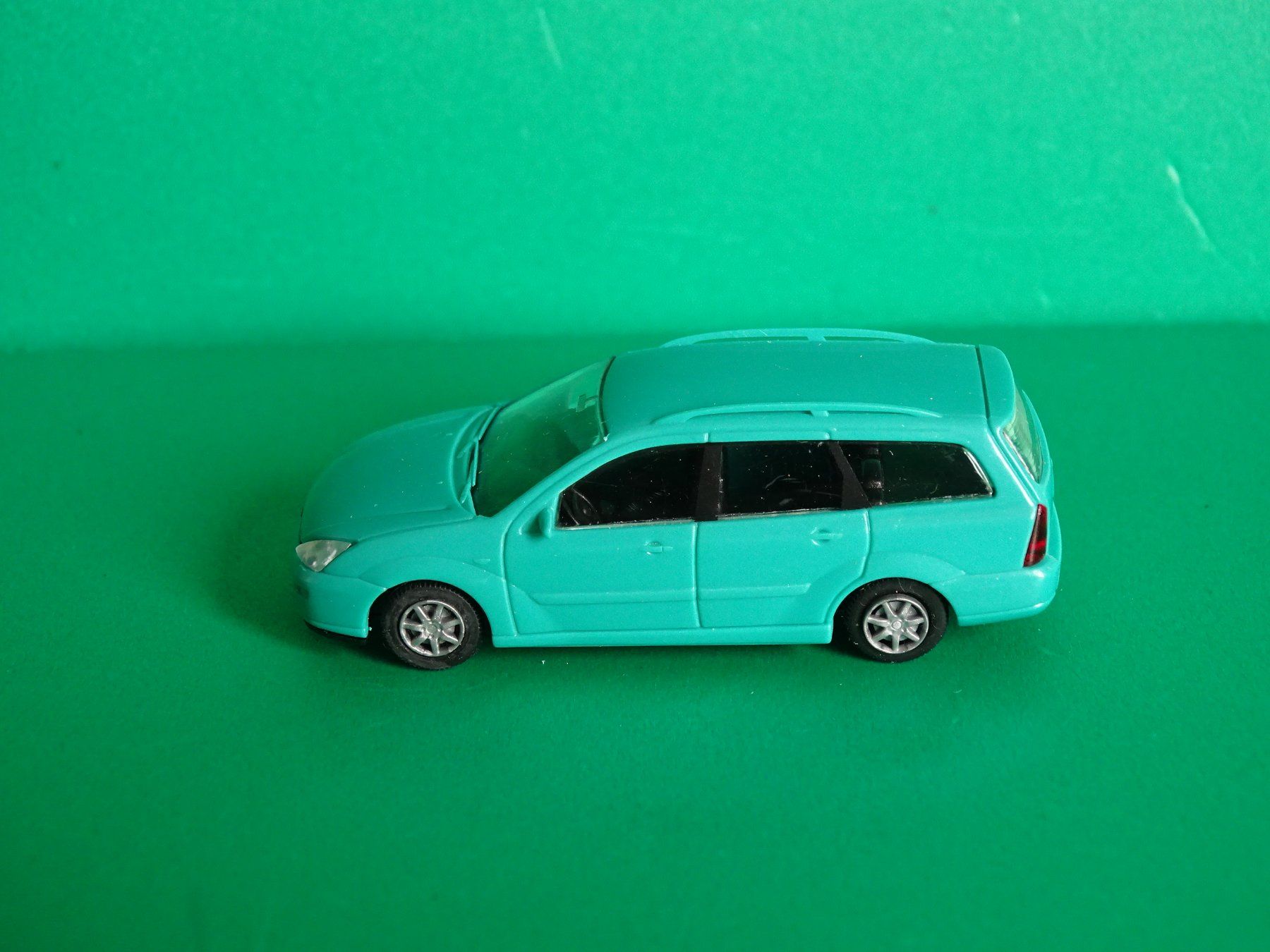 Rietze Modellini d'auto: Ford Focus von Rietze 1/87 – Usato da Bretzwil venduto da Meex 2