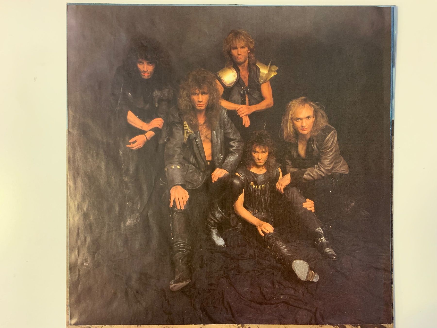 Dischi in vinile: Victory - Hungry Hearts – Usato da Aesch BL venduto da BlueMusicRecords 2