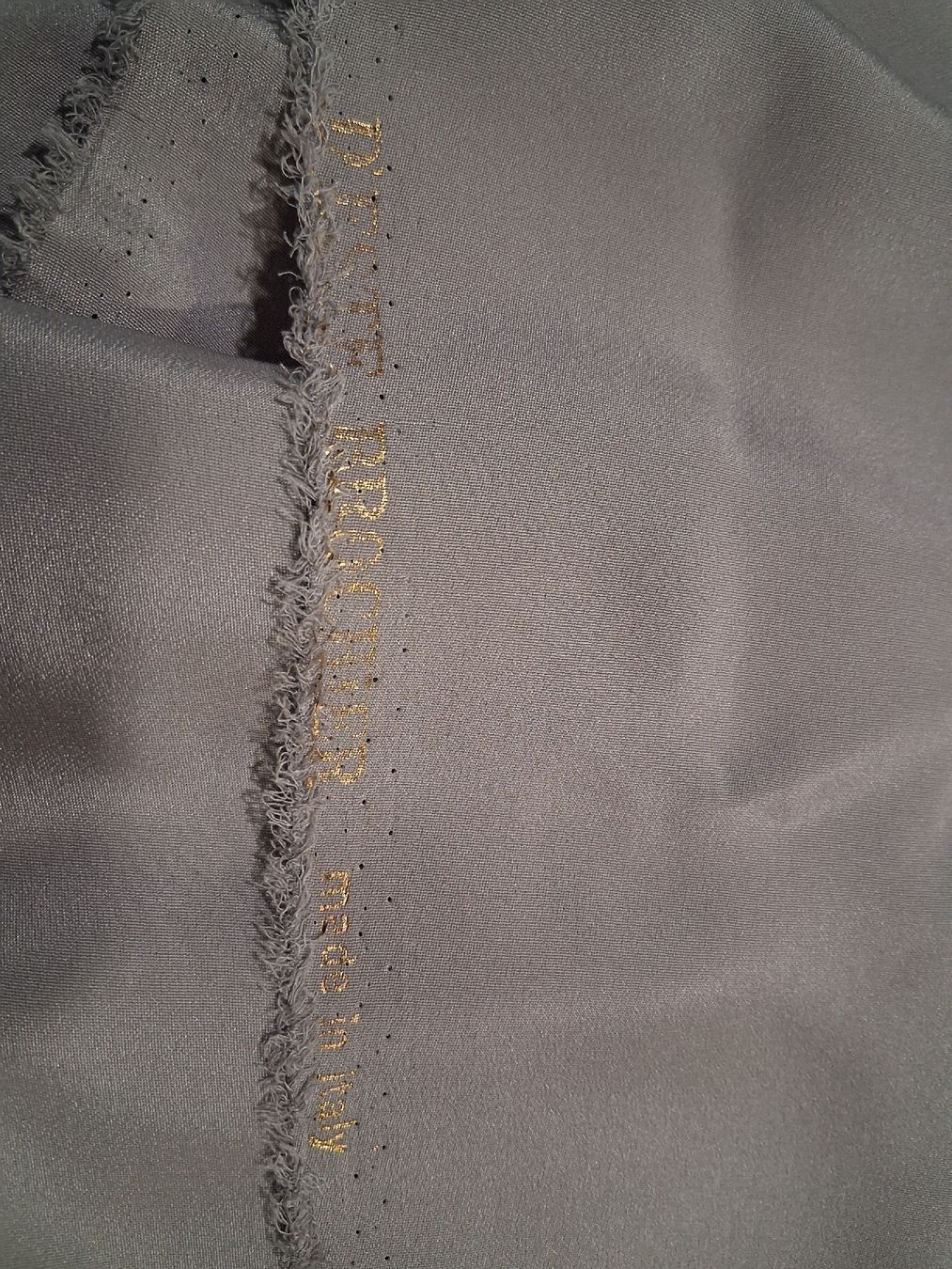 Stoffe: graue Seide – Neu und originalverpackt aus Teufenthal AG von airbrush77 1